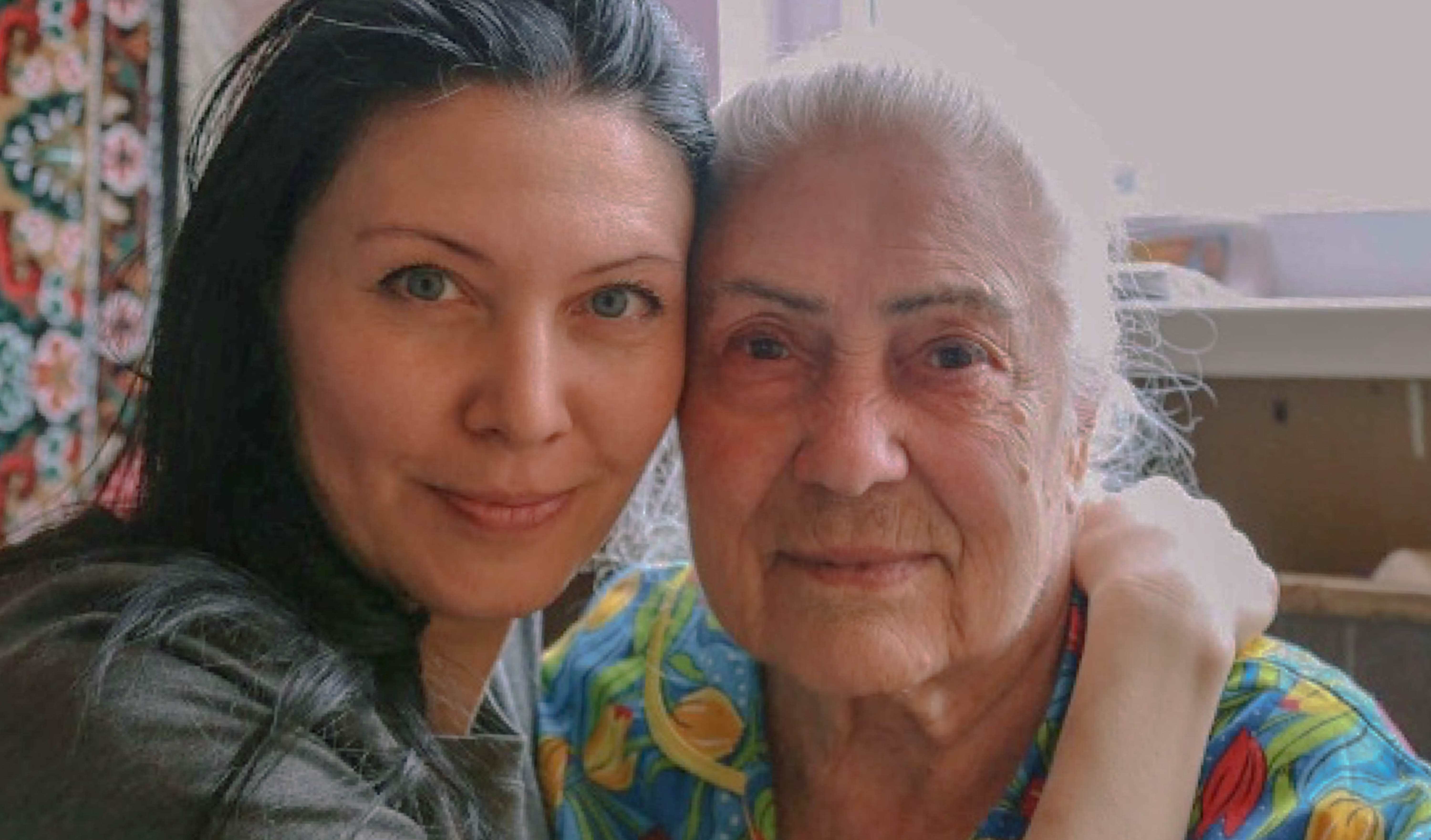  «Встречают нас обычно как внуков»: три истории волонтеров, помогающих пенсионерам и инвалидам в период пандемии
